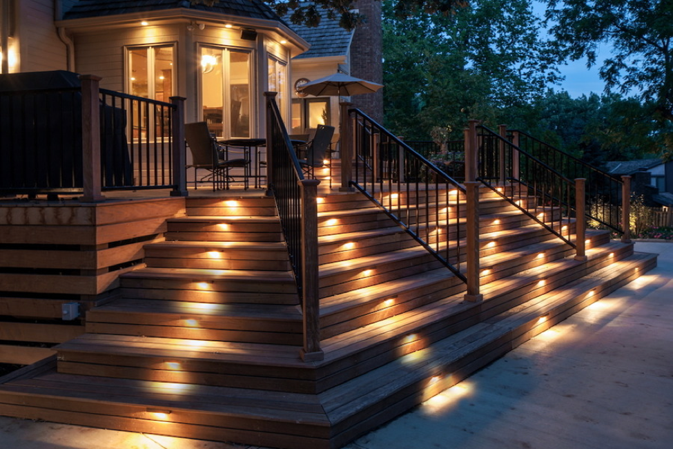 set-the-mood-this-winter-with-landscape-lighting-design